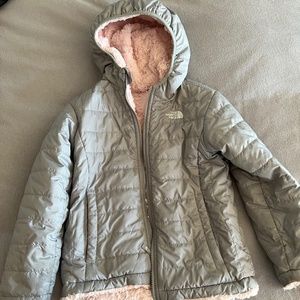 North Face Reversible Fleece/Jacket size 6